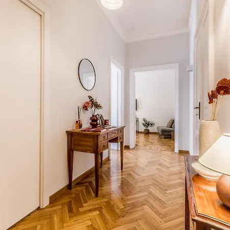 Dimora Laudice Mazzini - Prati Elegant *